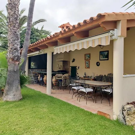 Casa Candelabro Apartment L'Alfas del Pi